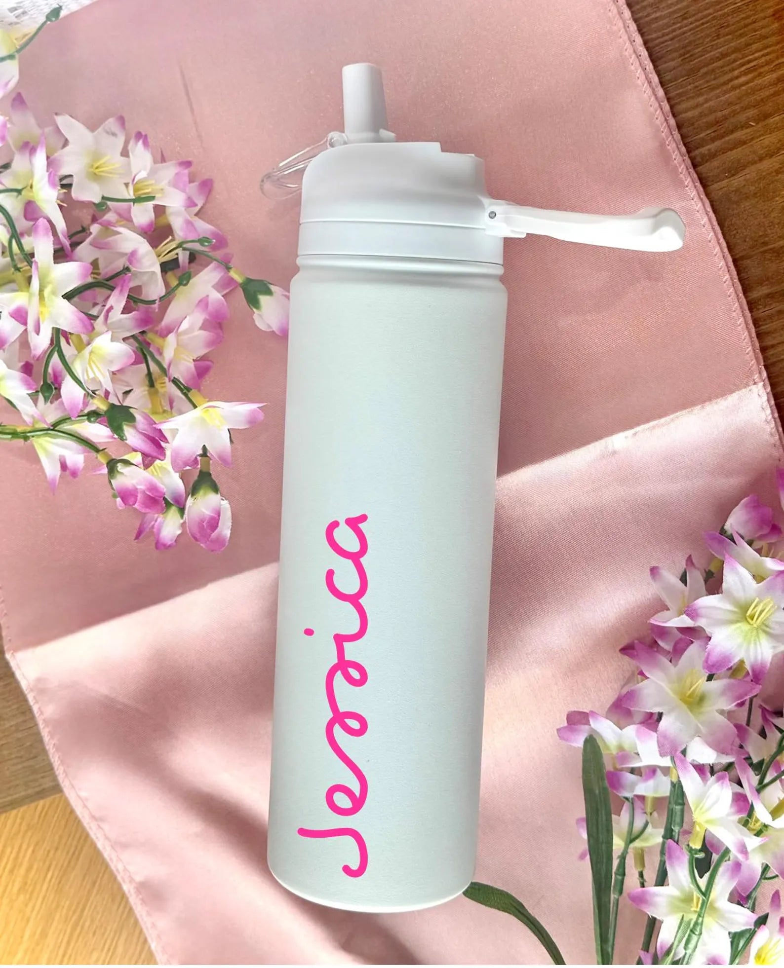 Custom Tropical Straw Water Bottle – Personalized Island Vibes Bottle with Pink Love Decal
